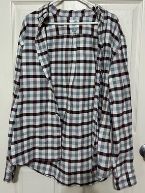 Old Navy Men's Plaid Button-Down Shirt - Burgundy & White